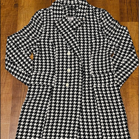 Jackets & Blazers - Houndstooth Print Double Breasted Blazer